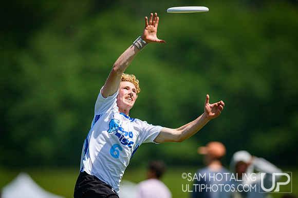 Highlights: pool play at USAU D-I College Championships
