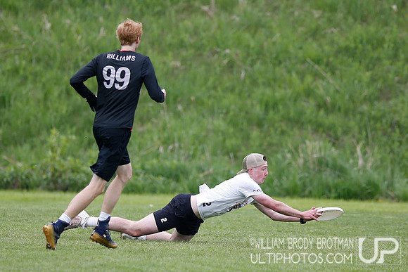 Day 1 of USA Ultimate 2022 D-III College Championships