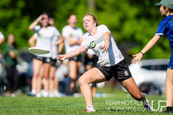 Women’s pool play at USAU DI College Championships
