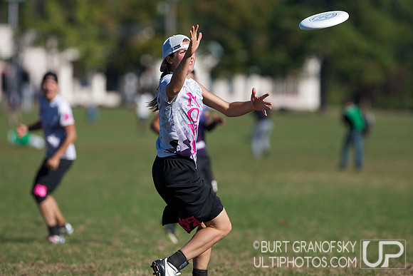USAU NE Regionals 2013 -- Women's, Sun Round 4