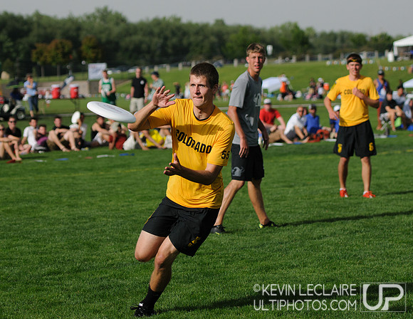2012 USAU D-I College Championships Saturday Action