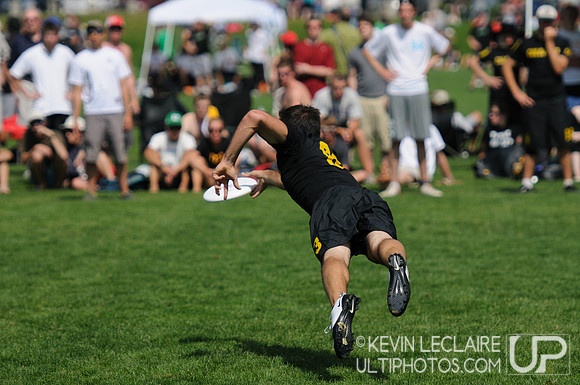 2012 USAU D-I College Championships Saturday Action