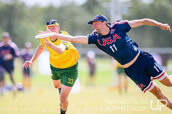 Power-pool play during World Ultimate Championships at Runaway Bay Precinct