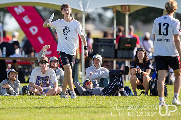 Day 2 of the USA Ultimate D-I College Championships