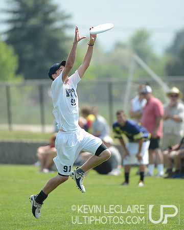 2012 USAU D-I College Championships Saturday Action