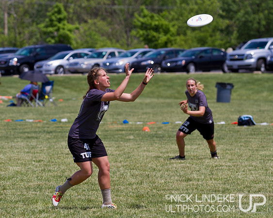2014 USAU D-I College Champs Saturday Action