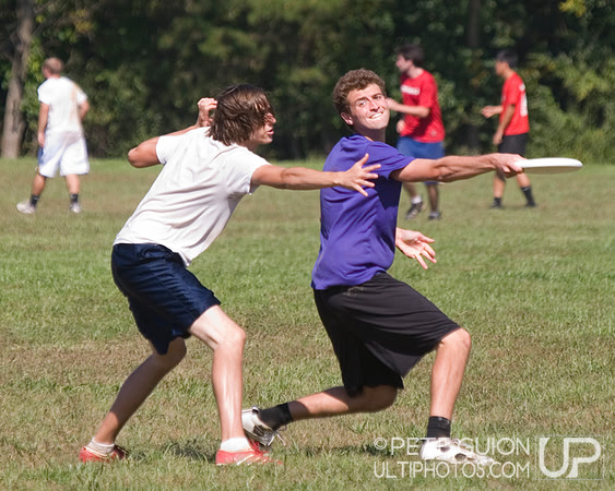 Sunday Round 2 Action -- 2011 Hucks off the Hilltop