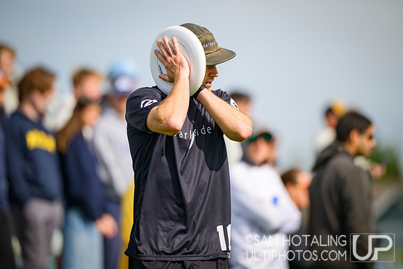 Colorado Mamabird vs North Carolina Darkside in quarterfinals at USAU D-I College Championships