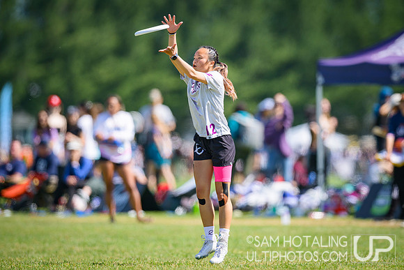 Saturday pool play at USAU D-I College Championships