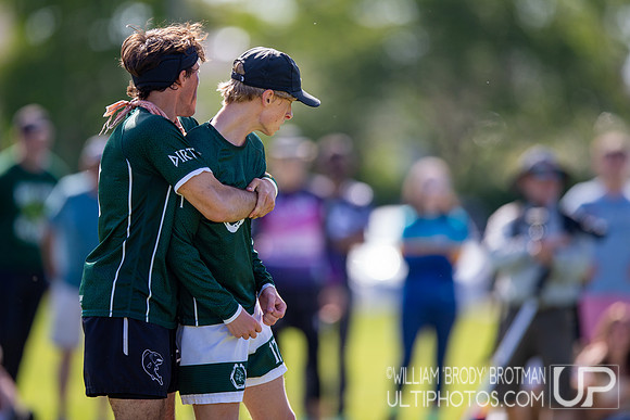 Day 2 of the USA Ultimate D-I College Championships