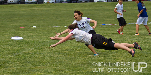 2014 USAU D-I College Champs Saturday Action