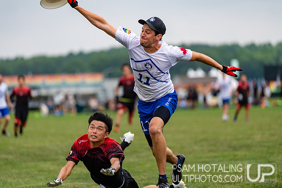 GOAT vs Nomadic Tribe in pool play at World Ultimate Club Championships