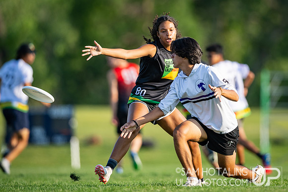 Color of Ultimate pickup showcase game at International Club Championships at Aurora Sports Park