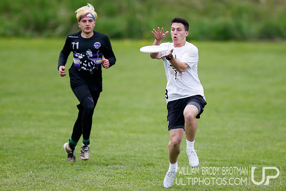 Day 1 of USA Ultimate 2022 D-III College Championships