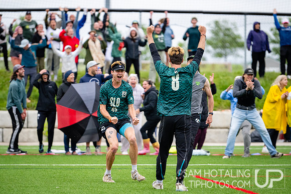 Semifinals at USAU DI College Championships