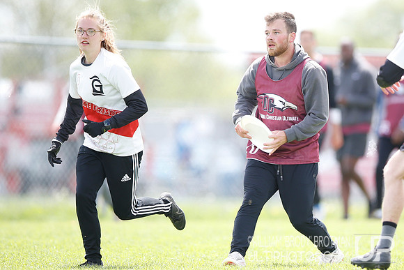 Day 2 of USA Ultimate 2022 D-III College Championships