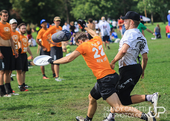 Sunday Action - 2016 USAU Northeast Regionals
