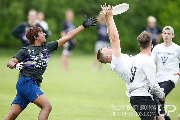 Day 1 of USA Ultimate 2022 D-III College Championships.