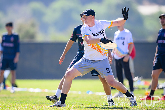 Chain Lightning vs Revolver in men’s quarterfinals during Club Championships at Surf Cup Sports Park