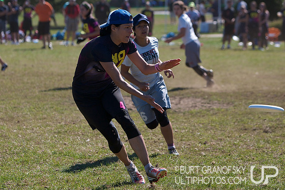 USAU NE Regionals 2013 -- Women's, Sunday Round 3