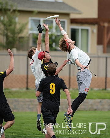 2012 USAU D-I College Championships Friday Action