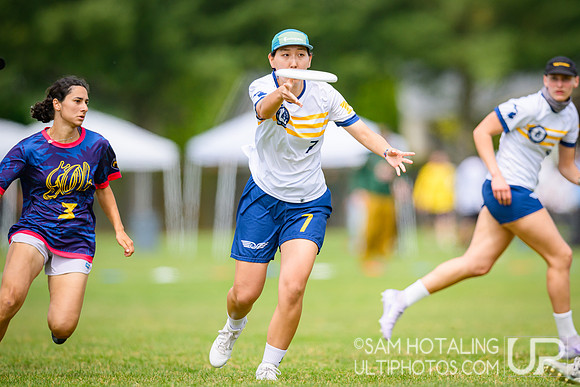 Pool play at USAU D-I College Championships