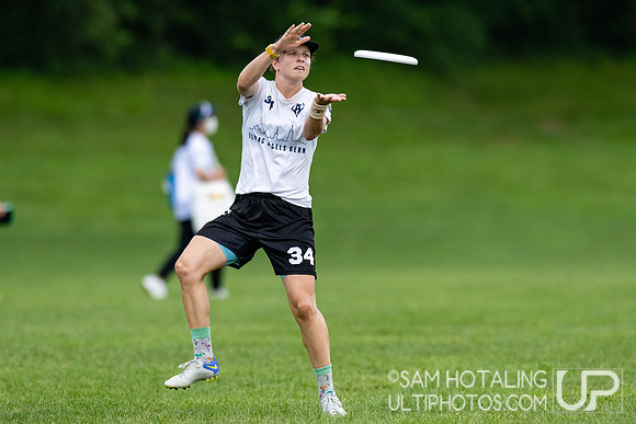 Bristol Women vs FABulous in pool play at World Ultimate Club Championships