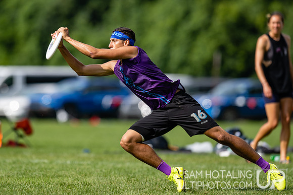 Bracket Play at World Ultimate Club Championships