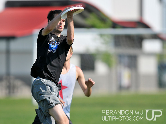Saturday Open Pool Play & Crossovers - 2012 USAU D-III College Championships