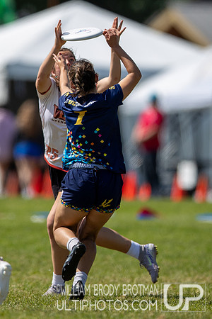 Day 2 of the USA Ultimate D-I College Championships