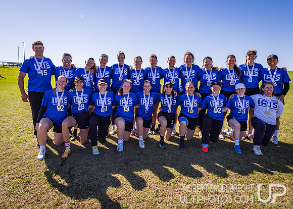 Edmonton, AB: Canadian Ultimate Seniors Championships 2025. Sund