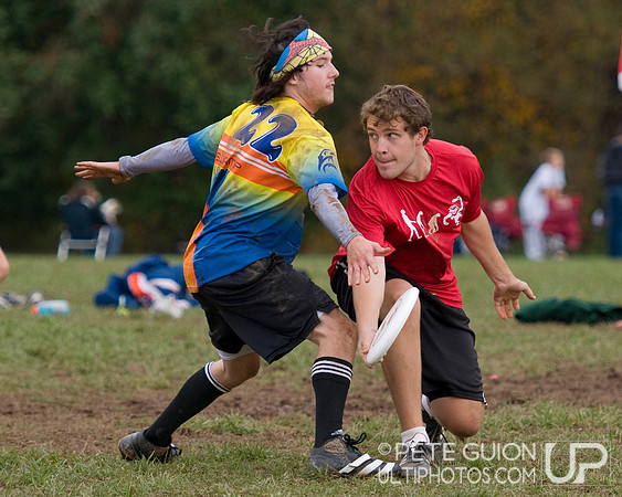 Round 5 Pool Play action from Patriot Games 2011.