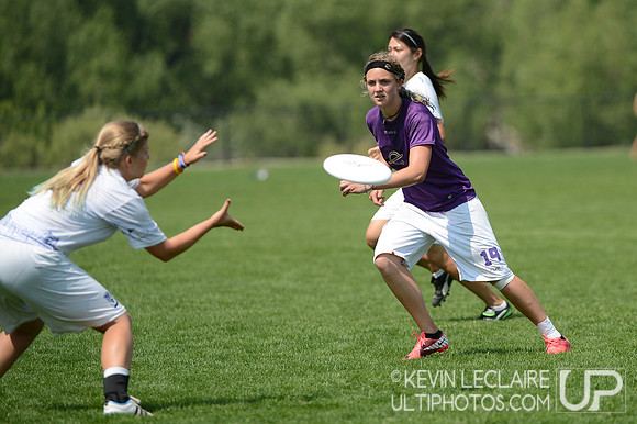 2012 USAU D-I College Championships Saturday Action