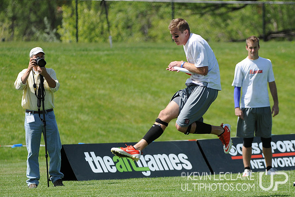 Friday 2:30pm round -- 2011 USAU College Championships
