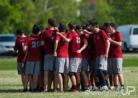 2014 USAU D-I College Champs Saturday Pre-Quarters Action