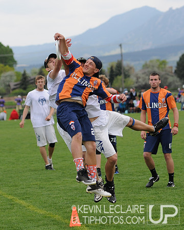 Saturday 2:30pm round -- 2011 USAU College Championships