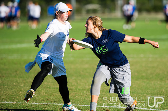 USAU_Nationals_2013_Thursday_20131017_092406_JBP0172