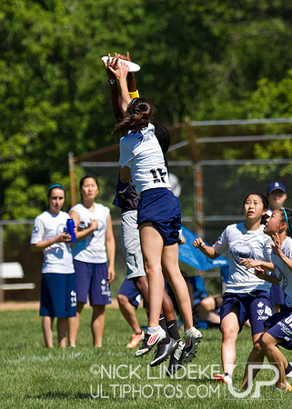 2014 USAU D-I College Champs Saturday Action