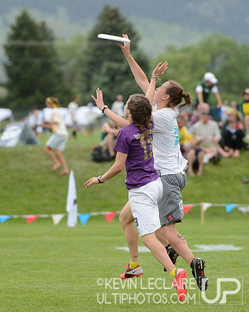 2012 USAU D-I College Championships Sunday Action