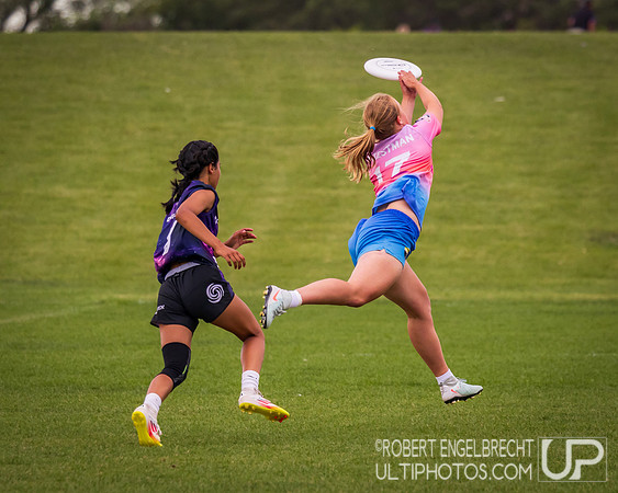 Edmonton, AB: Canadian Ultimate Juniors Championships 2025. Tues