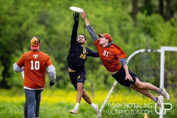 Pre-quarterfinals at USAU DI College Championships