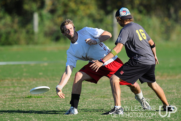 Hustlers v. American Hyperbole -- 3:45pm Saturday game