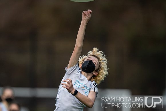 Youth ultimate frisbee at Seven Hills Invite