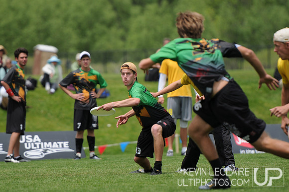 Saturday 12:30pm round -- 2011 USAU College Championships
