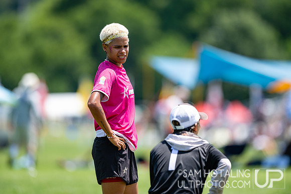 TOKYO Mavericks vs Revolution in quarterfinals at World Ultimate Club Championships