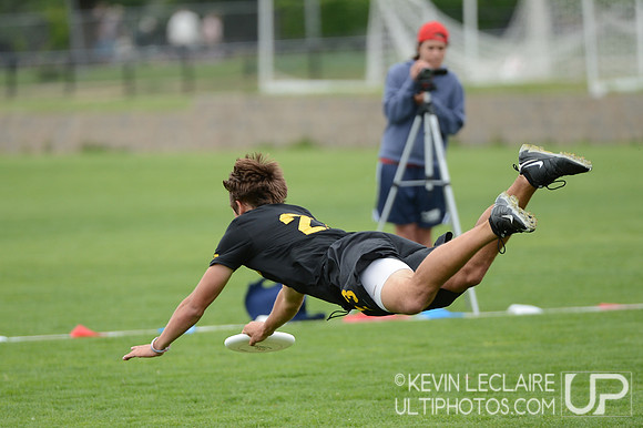 2012 USAU D-I College Championships Friday Action