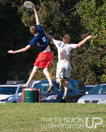 Sunday Round 1 Action -- 2011 Hucks off the Hilltop