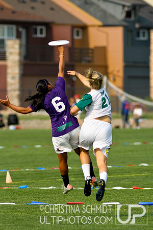 2012 USAU D-I College Championships Saturday Round 1 Action