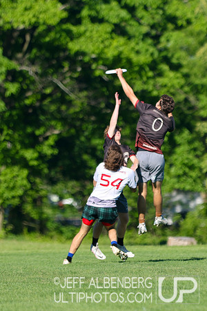 Pool play at USAU D1 College Championships