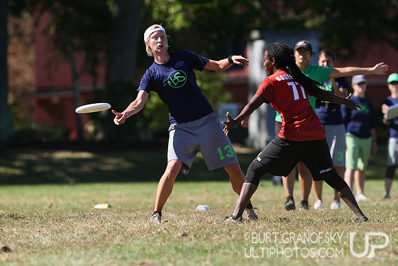 USAU NE Regionals 2013 -- Women's, Sunday Round 3